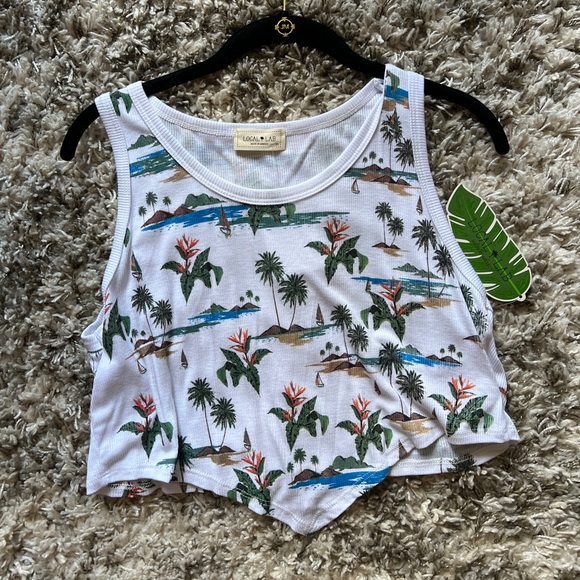 Local Lab | Crop Tank - Picture 2 of 6